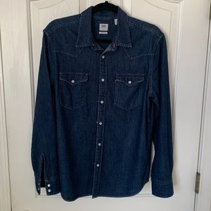 Levi’s Denim Shirt (M)